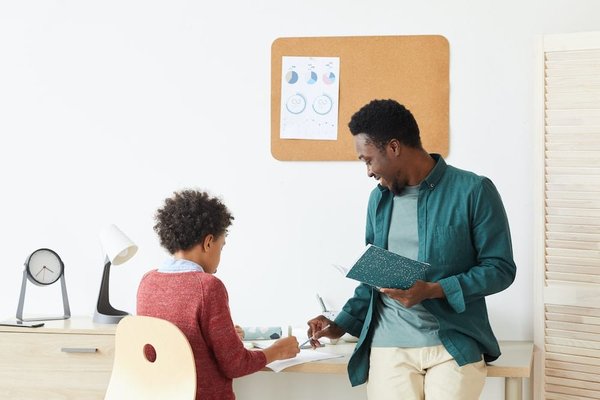 Verbes irréguliers en anglais : l'importance du guide d'apprentissage