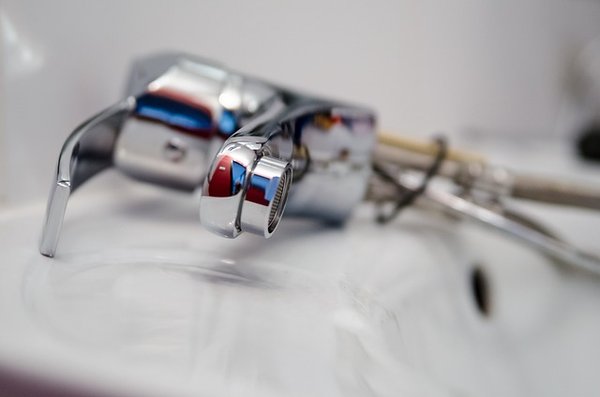 Combien coûte l'heure d'un plombier à Neuilly-sur-Seine ?